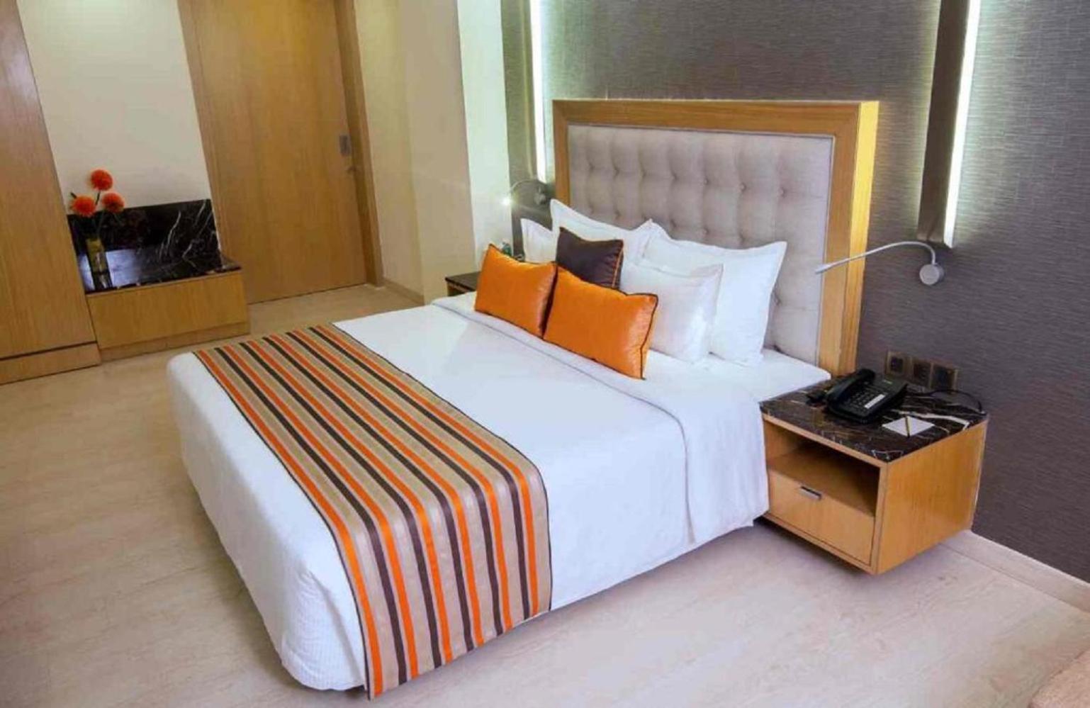 Hotel Aela International Airport By Gross Group